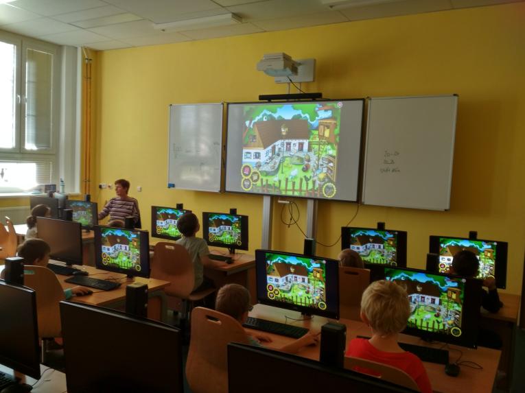 SEZNAMOVÁNÍ S&nbsp;POČÍTAČEM